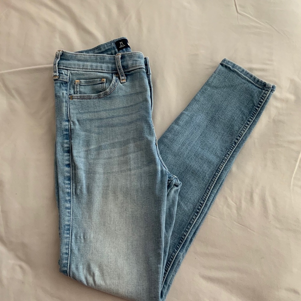 Hollister Super Skinny Jeans